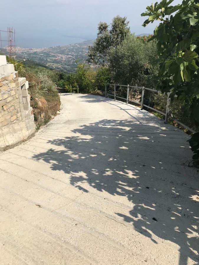 Al Casale Dei Nonni Bed & Breakfast Laureana Cilento ภายนอก รูปภาพ